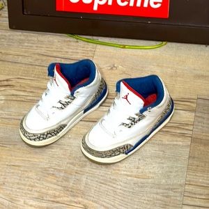 Jordan 3 | Retro | True Blue | Nike Air Jordan | White/Blue/Red/elephant print